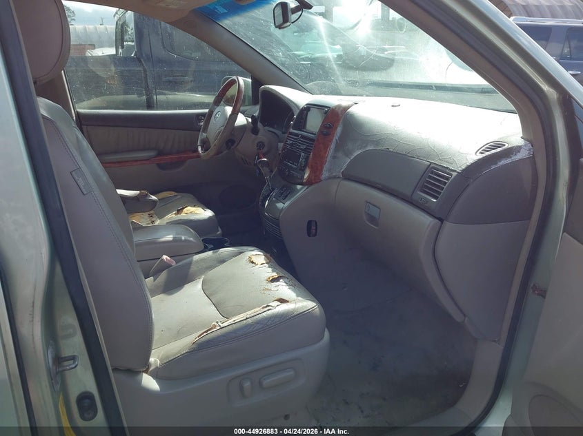 2008 Toyota Sienna VIN 5TDBK22CX8S016060 IAAI salvage auction — SIDE, Bill Of Sale (Hawaii), sold $25 on 2026-07-14 (photo 5)