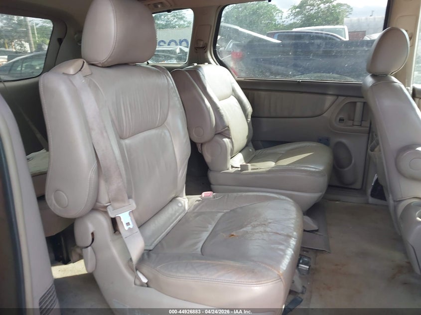 2008 Toyota Sienna VIN 5TDBK22CX8S016060 IAAI salvage auction — SIDE, Bill Of Sale (Hawaii), sold $25 on 2026-07-14 (photo 8)