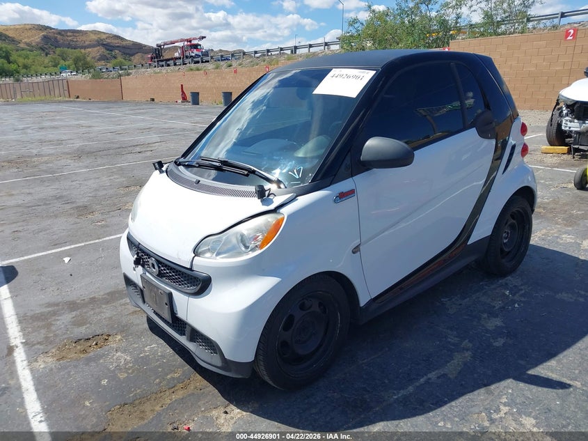 2013 Smart Fortwo VIN WMEEJ3BA0DK601561 IAAI salvage auction — FRONT END, Salvage (California), sold $850 on 2026-08-05 (photo 2)