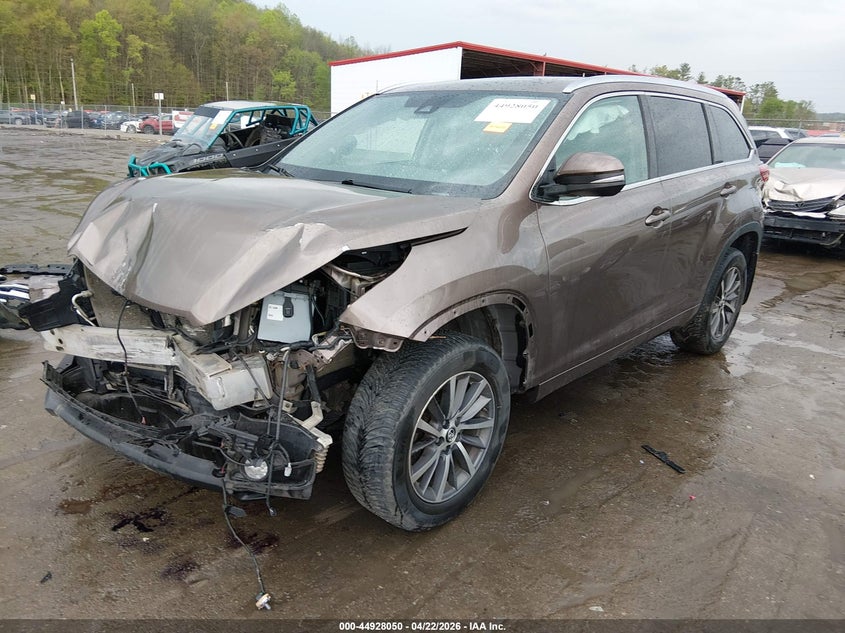 2018 Toyota Highlander VIN 5TDJZRFH7JS866546 IAAI salvage auction — FRONT END, Salvage (West Virginia), sold $5,950 on 2026-07-23 (photo 2)