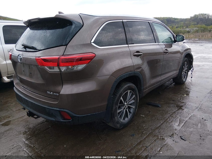 2018 Toyota Highlander VIN 5TDJZRFH7JS866546 IAAI salvage auction — FRONT END, Salvage (West Virginia), sold $5,950 on 2026-07-23 (photo 4)