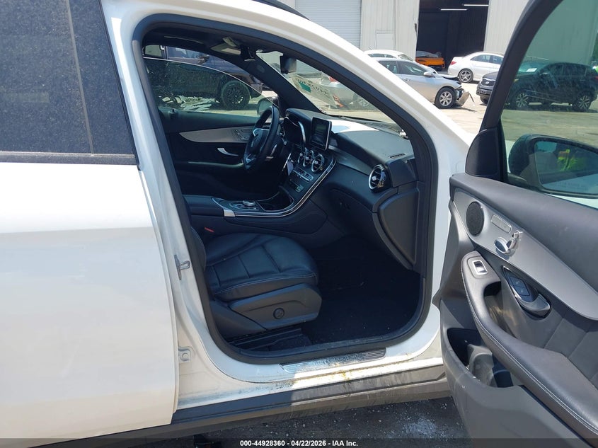2019 Mercedes-benz Glc VIN WDC0G4JB4KV166198 IAAI salvage auction — FRONT END, Salvage (Georgia), sold $6,800 on 2026-07-30 (photo 5)