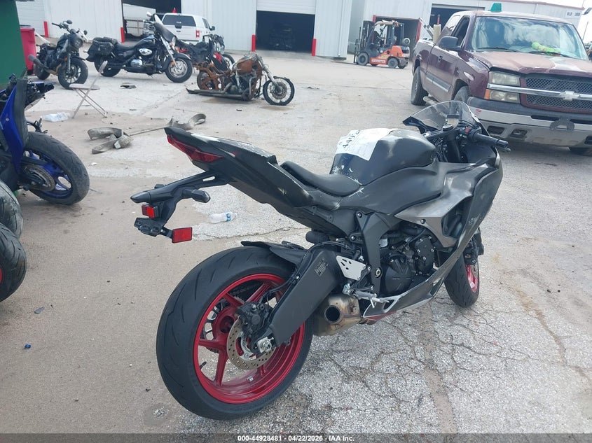 2025 Kawasaki Zx VIN JKBZXJJ1XSA026768 IAAI salvage auction — FRONT END, Original (Texas), sold $5,050 on 2026-07-07 (photo 4)