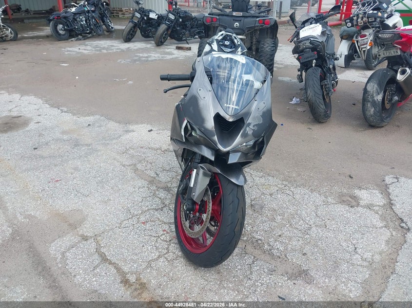2025 Kawasaki Zx VIN JKBZXJJ1XSA026768 IAAI salvage auction — FRONT END, Original (Texas), sold $5,050 on 2026-07-07 (photo 5)