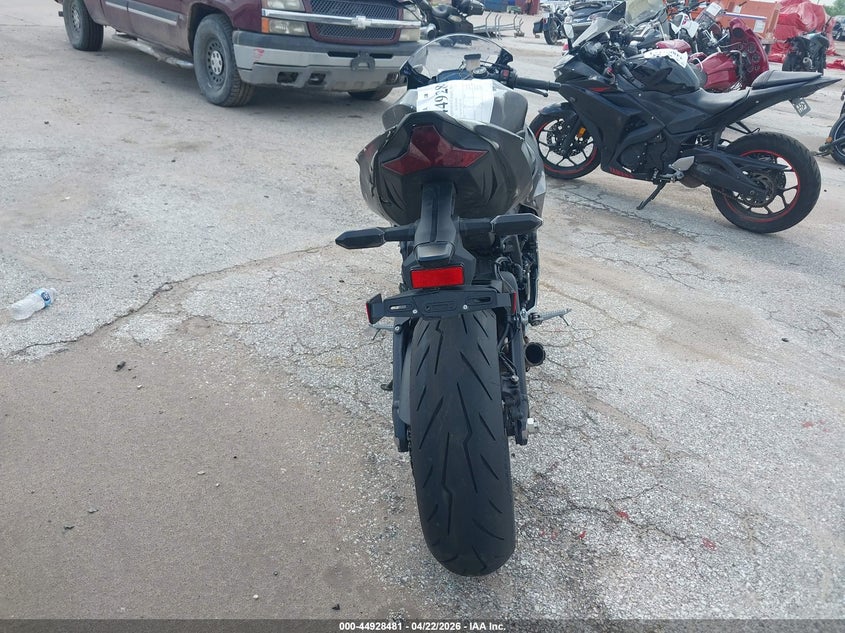 2025 Kawasaki Zx VIN JKBZXJJ1XSA026768 IAAI salvage auction — FRONT END, Original (Texas), sold $5,050 on 2026-07-07 (photo 6)