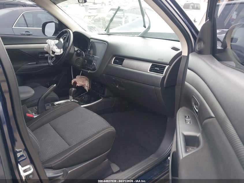 2018 Mitsubishi Outlander VIN JA4AD3A3XJZ006009 IAAI salvage auction — LEFT FRONT, Salvage Title, sold $1,950 on 2026-07-15 (photo 5)