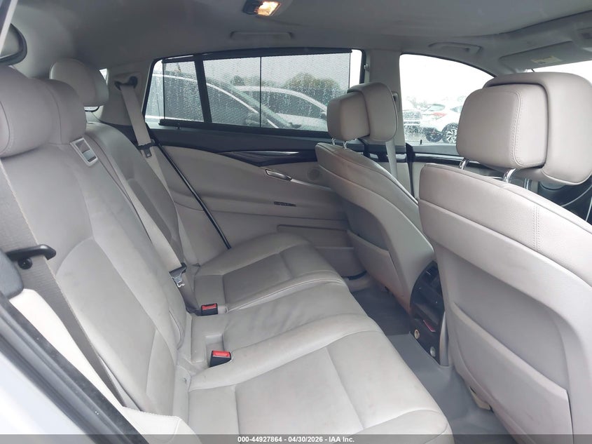 2011 BMW 5 series VIN WBASN2C54BC201606 IAAI salvage auction — NORMAL WEAR, Salvage (Texas), sold $1,825 on 2026-07-14 (photo 8)