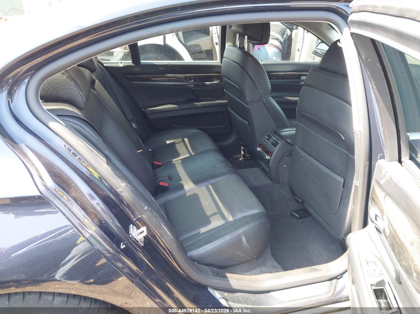 2012 BMW 7er VIN WBAKC6C58CDX99479 IAAI salvage auction — FRONT END, Salvage Title, sold $1,250 on 2026-07-11 (photo 8)