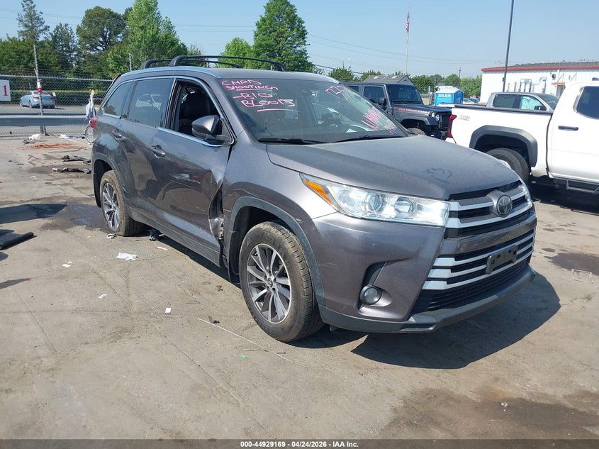 2019 Toyota Highlander VIN 5TDJZRFH6KS581337 IAAI salvage auction — REPOSSESSION, Salvage Title, sold $11,225 on 2026-07-13 (photo 1)