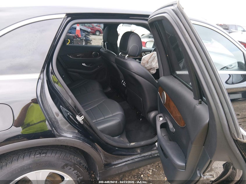 2017 Mercedes-benz Glc VIN WDC0G4KB2HF232829 IAAI salvage auction — FRONT END, Clear (Arkansas), sold $4,800 on 2026-08-13 (photo 8)