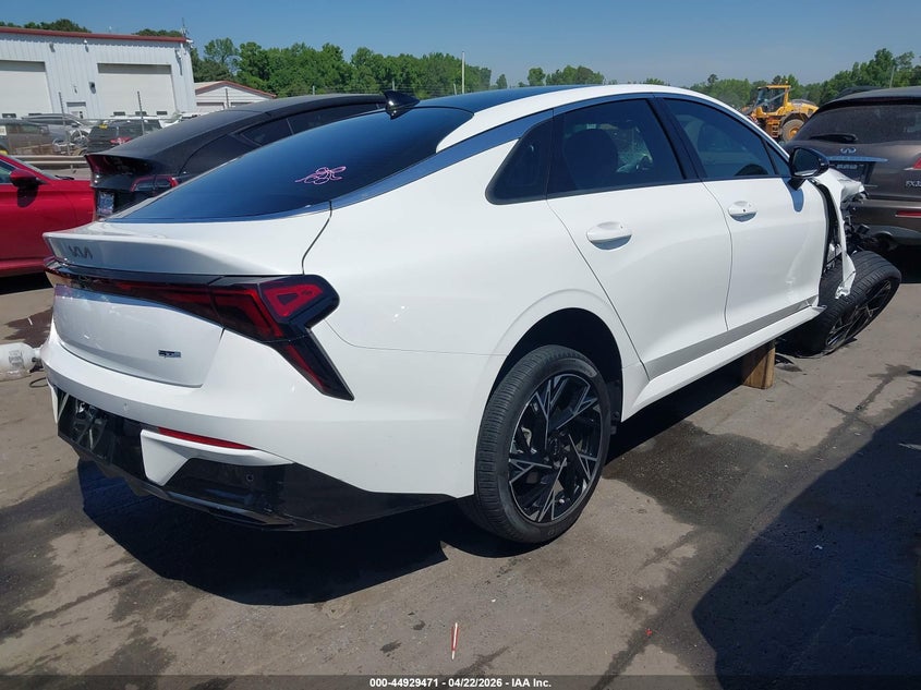 2025 Kia K5 VIN KNAG64J73S5393463 IAAI salvage auction — RIGHT FRONT, Salvage Title, sold $8,275 on 2026-07-06 (photo 4)