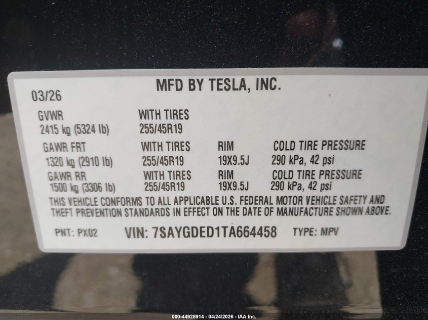 2026 Tesla Model y VIN 7SAYGDED1TA664458 IAAI salvage auction — SIDE, Salvage Title, sold $17,600 on 2026-07-29 (photo 9)