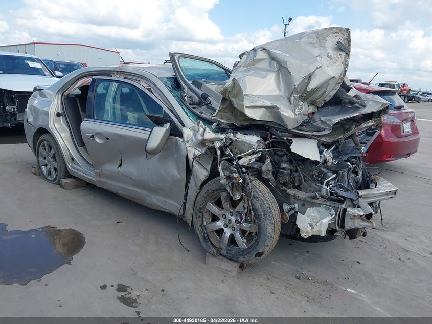 2010 Mercury Milan VIN 3MEHM0JG7AR660541 IAAI salvage auction — ROLLOVER, Non-Repairable (Texas), sold $25 on 2026-07-28 (photo 1)