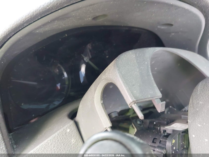 2010 Mercury Milan VIN 3MEHM0JG7AR660541 IAAI salvage auction — ROLLOVER, Non-Repairable (Texas), sold $25 on 2026-07-28 (photo 7)