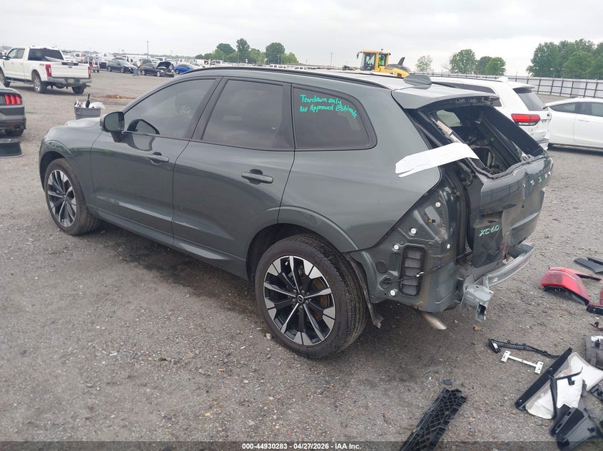 2026 Volvo Xc60 VIN YV4M12RC9T1372522 IAAI salvage auction — REAR END, Salvage Title, sold $23,200 on 2026-07-13 (photo 3)
