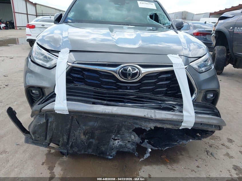 2026 Toyota Highlander VIN 5TDKDRBH7TS599159 IAAI salvage auction — FRONT & REAR, Original (Texas), sold $19,150 on 2026-07-14 (photo 6)