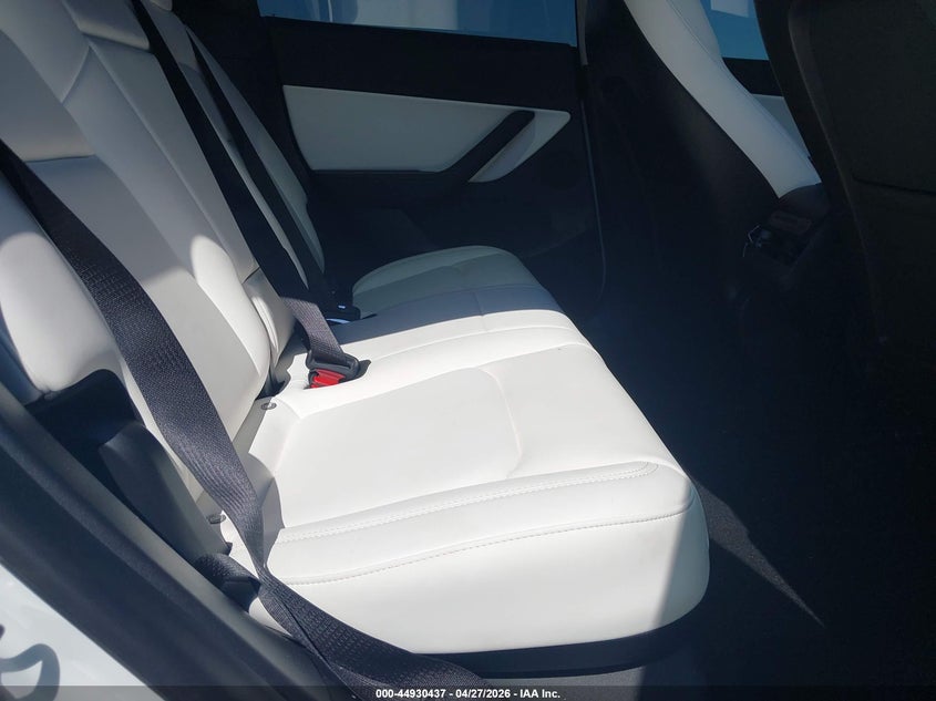 2021 Tesla Model y VIN 5YJYGDED2MF174998 IAAI salvage auction — FRONT END, Salvage Title, sold $7,525 on 2026-08-24 (photo 8)