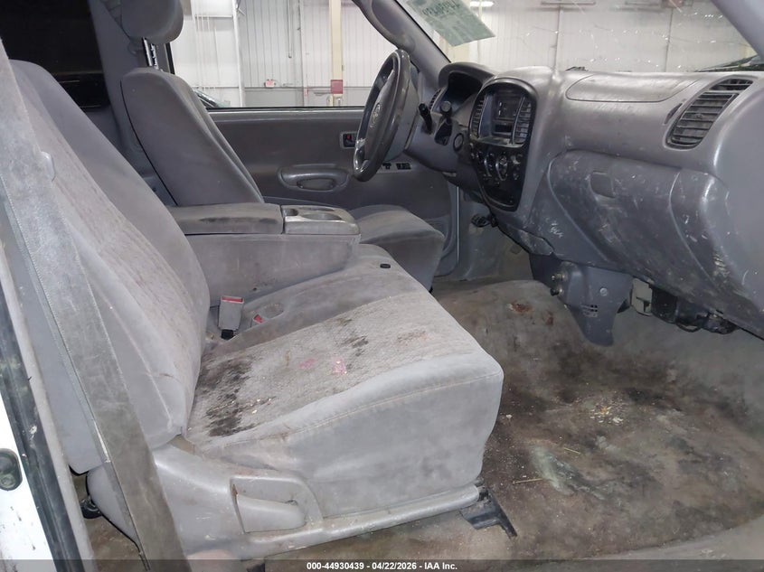 2003 Toyota Tundra VIN 5TBRT34163S376666 IAAI salvage auction — SIDE, Salvage (Oregon), sold $850 on 2026-07-08 (photo 5)