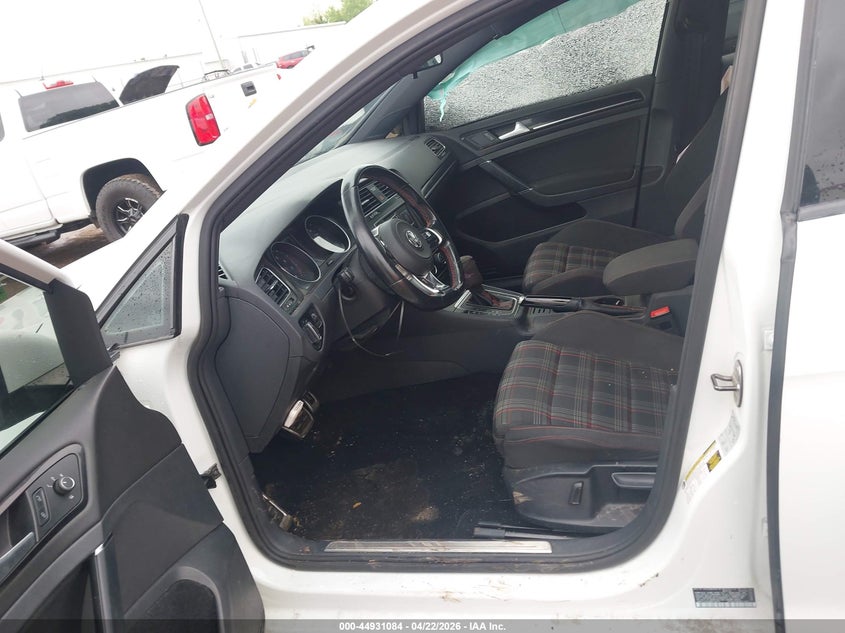 2016 Volkswagen Golf gti VIN 3VW4T7AU3GM018452 IAAI salvage auction — RIGHT SIDE, Clear (Oklahoma), sold $3,125 on 2026-07-08 (photo 5)