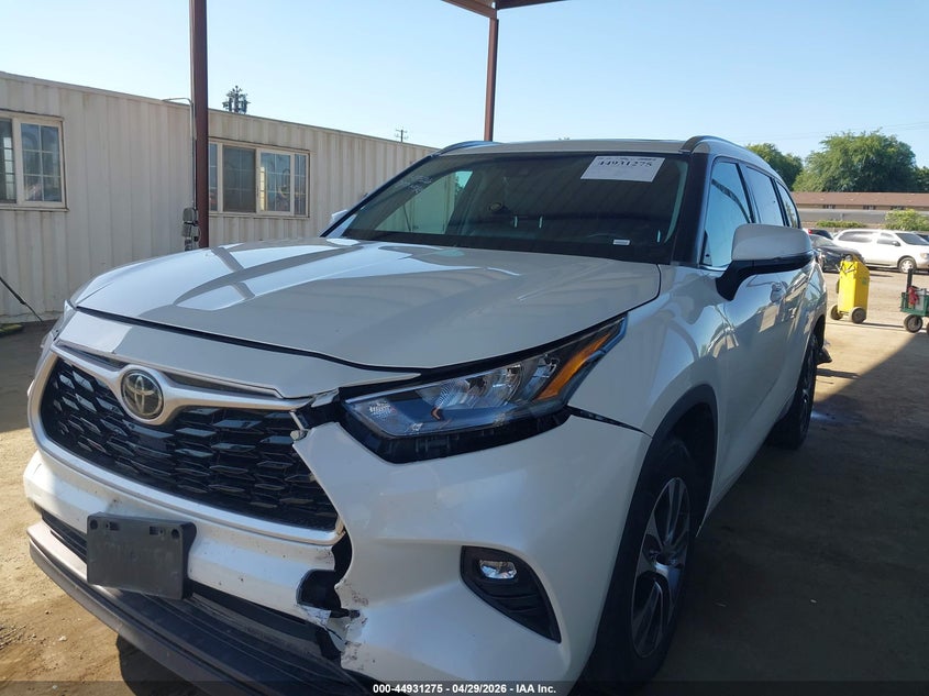 2020 Toyota Highlander VIN 5TDHZRAH6LS501526 IAAI salvage auction — FRONT END, Salvage (California), sold $11,700 on 2026-07-14 (photo 2)