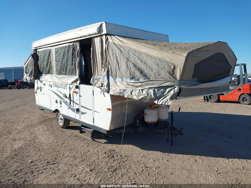 2013 Flagstaff High wall VIN 4X4CFSU15DD169269 IAAI salvage auction — HAIL, Original (Texas), sold $800 on 2026-08-17 (photo 1)