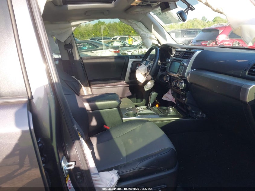 2016 Toyota 4runner VIN JTEBU5JR3G5300020 IAAI salvage auction — RIGHT FRONT, Clear (Tennessee), sold $8,350 on 2026-07-15 (photo 5)