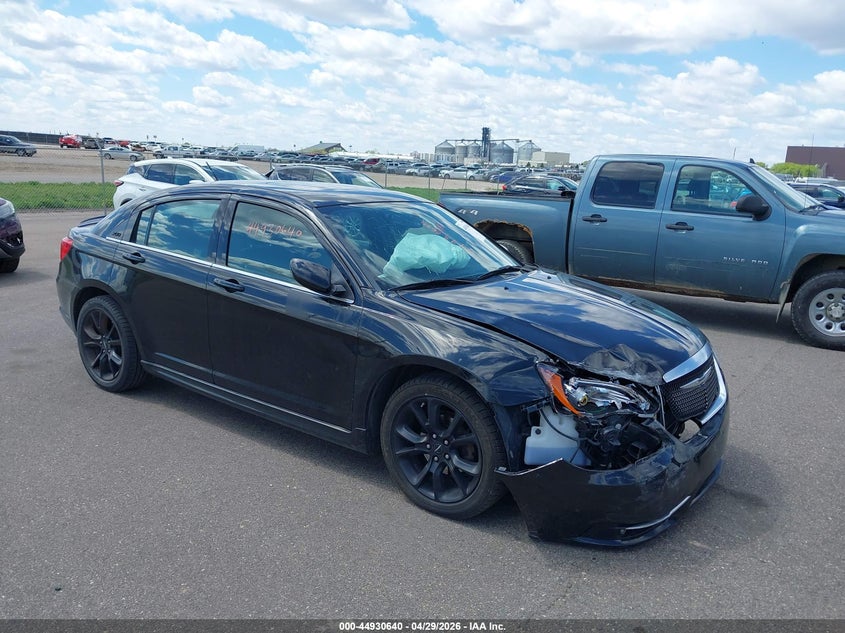 2014 Chrysler 200 VIN 1C3CCBCG3EN186706 IAAI salvage auction — LEFT FRONT, Prior Salvage (Minnesota), sold $400 on 2026-08-24 (photo 1)