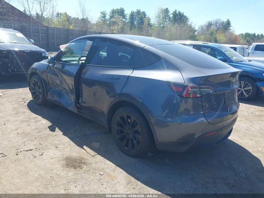 2022 Tesla Model y VIN 7SAYGDEE5NA009067 IAAI salvage auction — LEFT SIDE, Salvage Title, sold $13,250 on 2026-07-10 (photo 3)