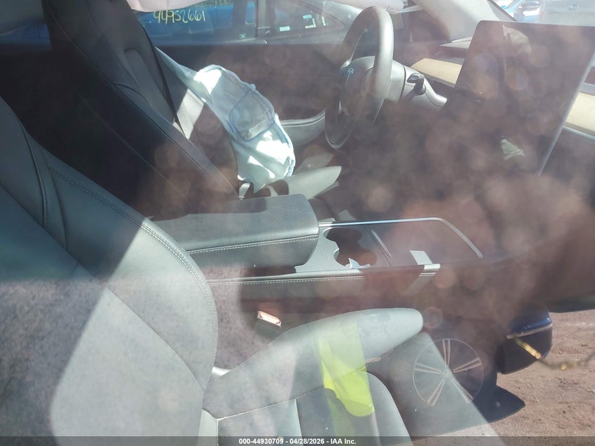 2022 Tesla Model y VIN 7SAYGDEE5NA009067 IAAI salvage auction — LEFT SIDE, Salvage Title, sold $13,250 on 2026-07-10 (photo 5)