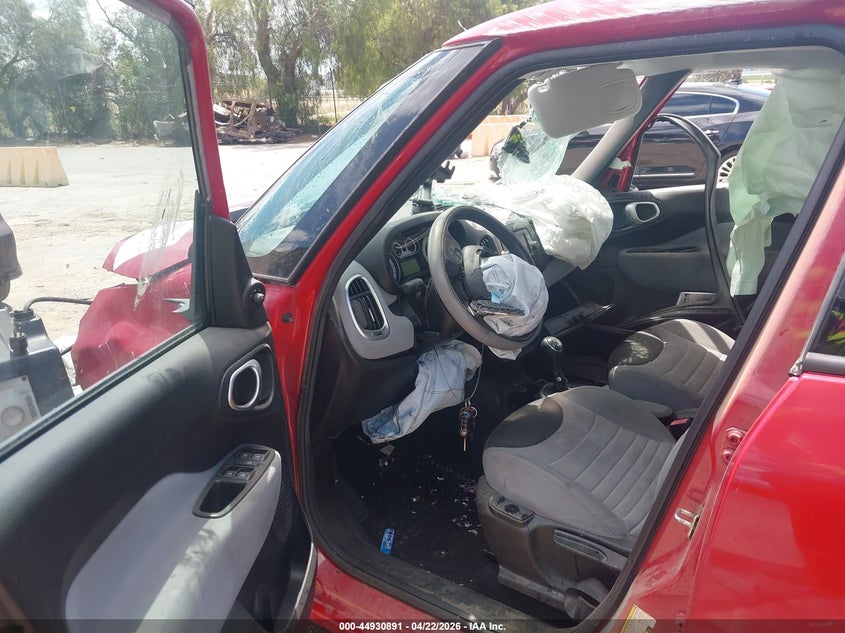 2014 Fiat 500l VIN ZFBCFABH7EZ027691 IAAI salvage auction — FRONT END, Salvage (California), sold $200 on 2026-07-28 (photo 5)