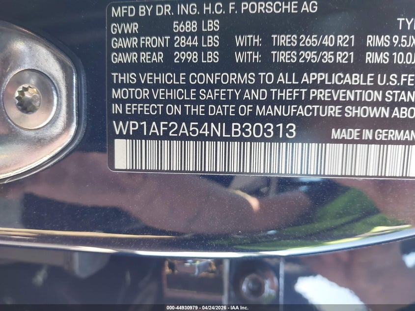 2022 Porsche Macan VIN WP1AF2A54NLB30313 IAAI salvage auction — REAR END, Salvage (California), sold $34,550 on 2026-08-03 (photo 9)