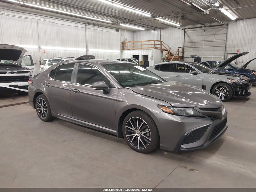 2022 Toyota Camry VIN 4T1G11AK1NU634043 IAAI salvage auction — LEFT FRONT, Salvage (Minnesota), sold $8,200 on 2026-07-18 (photo 1)