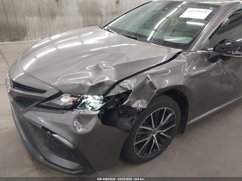 2022 Toyota Camry VIN 4T1G11AK1NU634043 IAAI salvage auction — LEFT FRONT, Salvage (Minnesota), sold $8,200 on 2026-07-18 (photo 6)