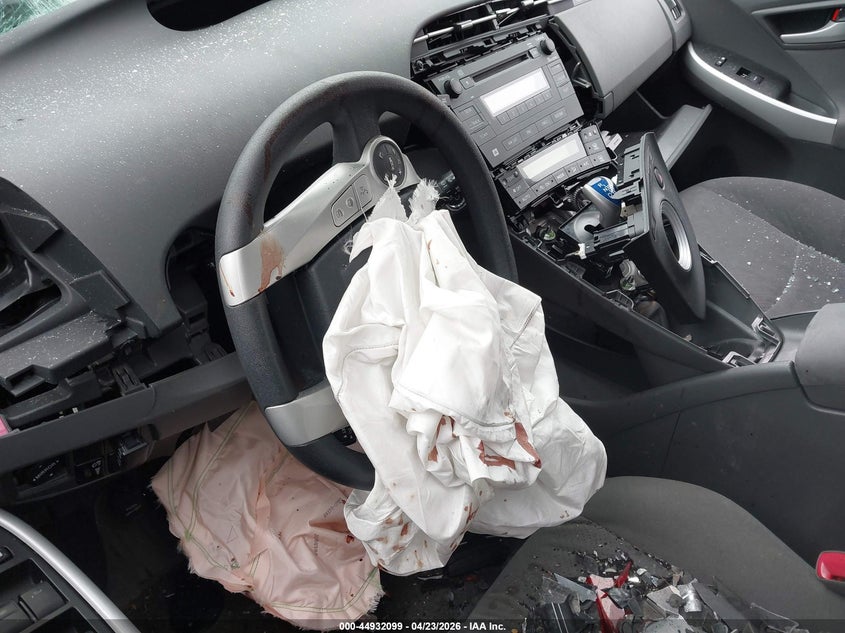 2011 Toyota Prius VIN JTDKN3DU9B0280173 IAAI salvage auction — BIO HAZARD, Bill Of Sale (Washington), sold $550 on 2026-07-15 (photo 6)
