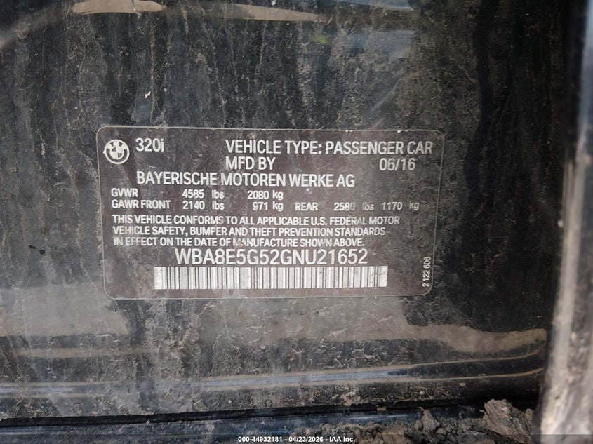 2016 BMW 3er VIN WBA8E5G52GNU21652 IAAI salvage auction — ALL OVER, Salvage (Maine), sold $275 on 2026-07-13 (photo 9)