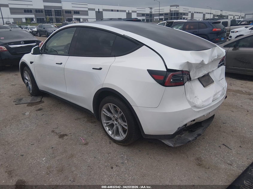 2024 Tesla Model y VIN 7SAYGDEE4RA257896 IAAI salvage auction — REAR END, Original (Texas), sold $13,000 on 2026-07-23 (photo 3)