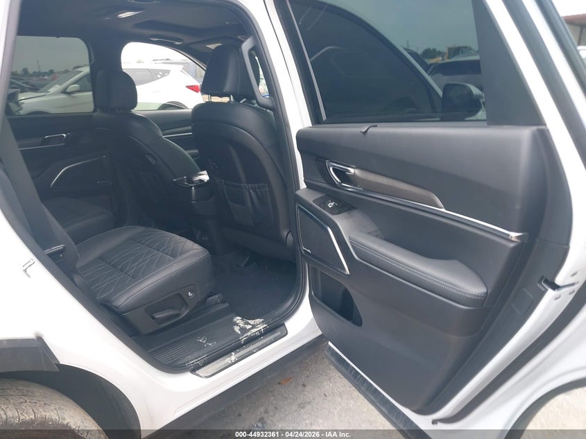 2023 Kia Telluride VIN 5XYP5DGC8PG409505 IAAI salvage auction — LEFT SIDE, Original (Texas), sold $11,175 on 2026-07-15 (photo 8)