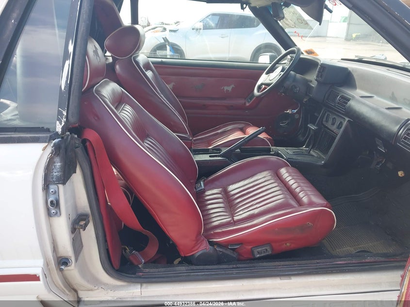 1988 Ford Mustang VIN 1FABP45E2JF188640 IAAI salvage auction — SIDE, Salvage (Texas), sold $2,350 on 2026-07-27 (photo 5)
