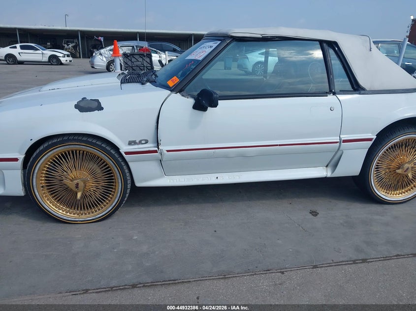 1988 Ford Mustang VIN 1FABP45E2JF188640 IAAI salvage auction — SIDE, Salvage (Texas), sold $2,350 on 2026-07-27 (photo 6)