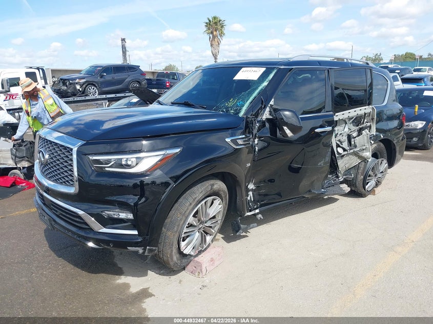 2018 Infiniti Qx80 VIN JN8AZ2NFXJ9662981 IAAI salvage auction — SIDE, Salvage (California), sold $5,550 on 2026-07-22 (photo 2)