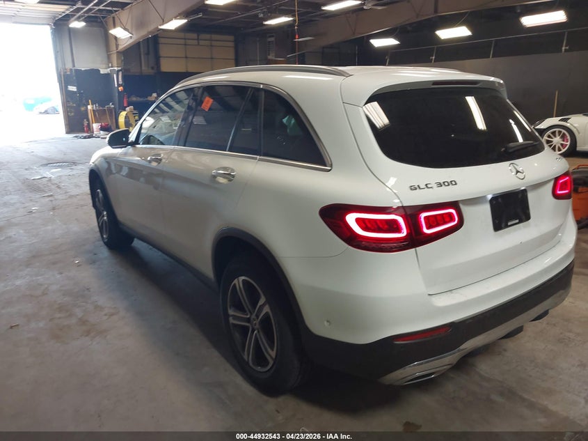 2021 Mercedes-benz Glc VIN W1N0G8EB1MF992567 IAAI salvage auction — BIOHAZARD/CHEMICAL, Salvage Title, sold $11,000 on 2026-07-15 (photo 3)