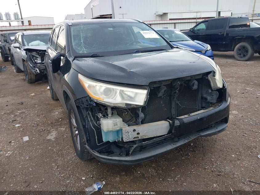 2014 Toyota Highlander VIN 5TDKKRFH3ES016072 IAAI salvage auction — FRONT END, Original (Texas), sold $7,050 on 2026-07-23 (photo 6)