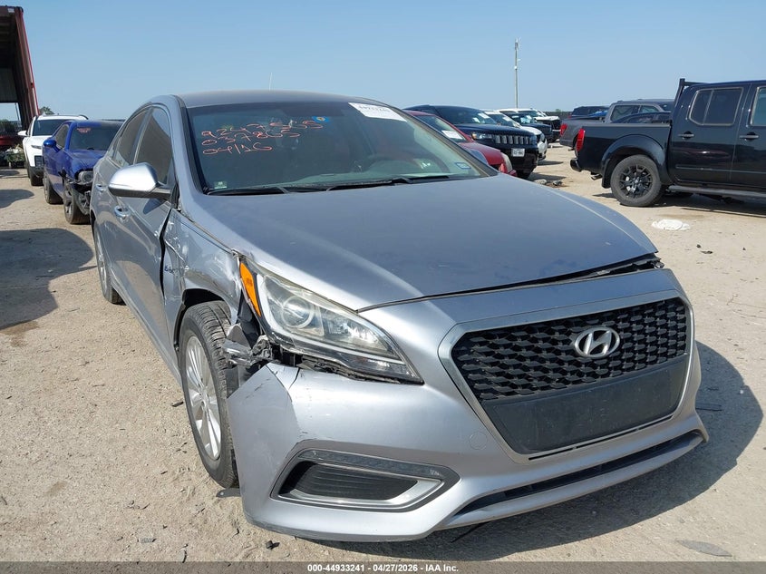 2016 Hyundai Sonata VIN KMHE24L17GA037865 IAAI salvage auction — FRONT END, Original (Texas), sold $2,300 on 2026-07-07 (photo 1)