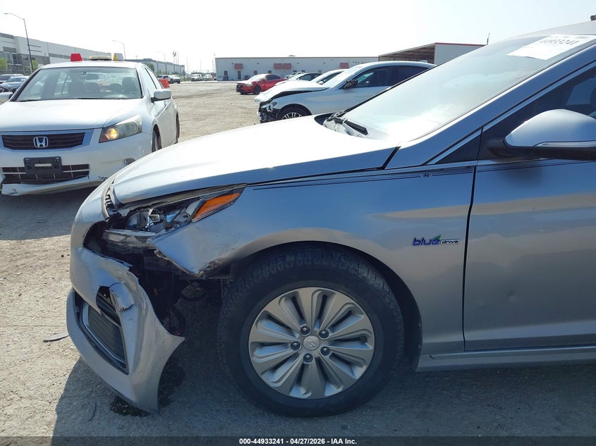 2016 Hyundai Sonata VIN KMHE24L17GA037865 IAAI salvage auction — FRONT END, Original (Texas), sold $2,300 on 2026-07-07 (photo 6)