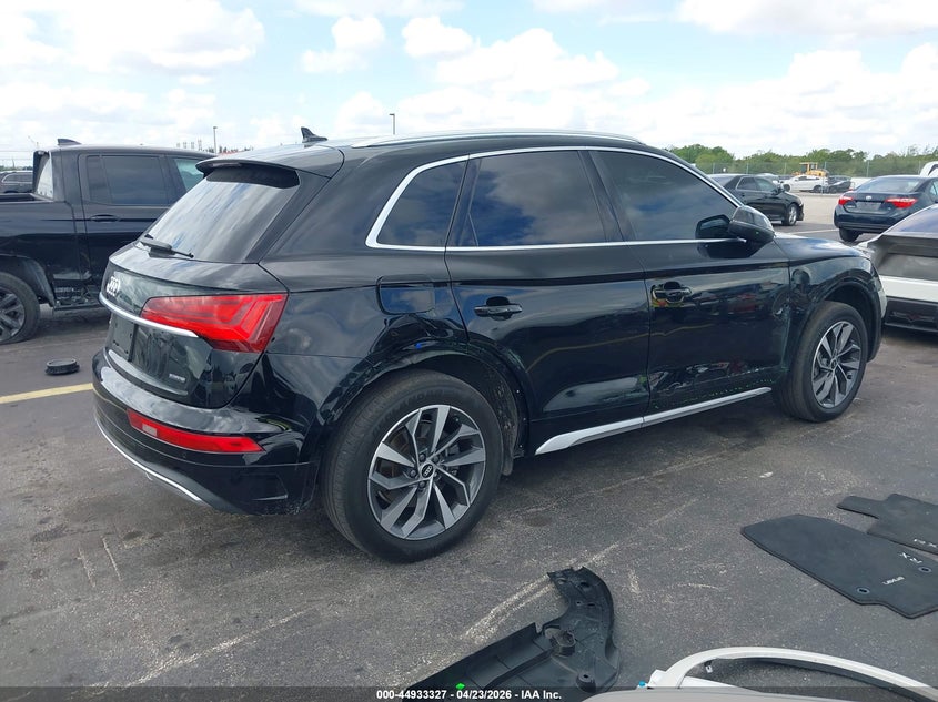 2021 Audi Q5 VIN WA1BAAFYXM2082414 IAAI salvage auction — RIGHT SIDE, Salvage Title, sold $10,200 on 2026-07-23 (photo 4)