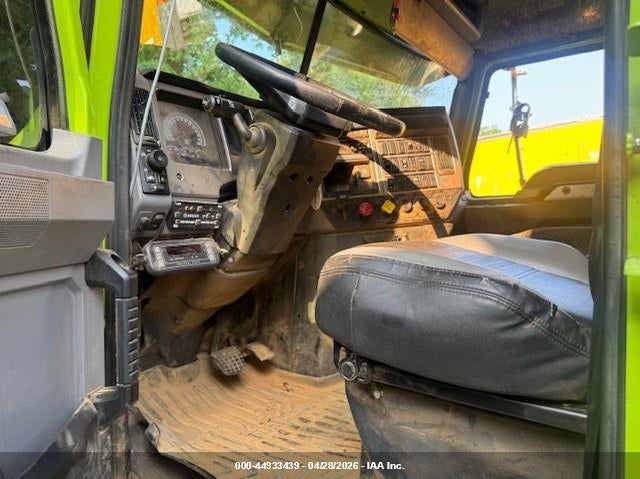 2022 Mack Pinnacle VIN 1M1PN4GY6NM009188 IAAI salvage auction — FRONT END, Salvage (Alabama), sold $11,600 on 2026-08-19 (photo 5)
