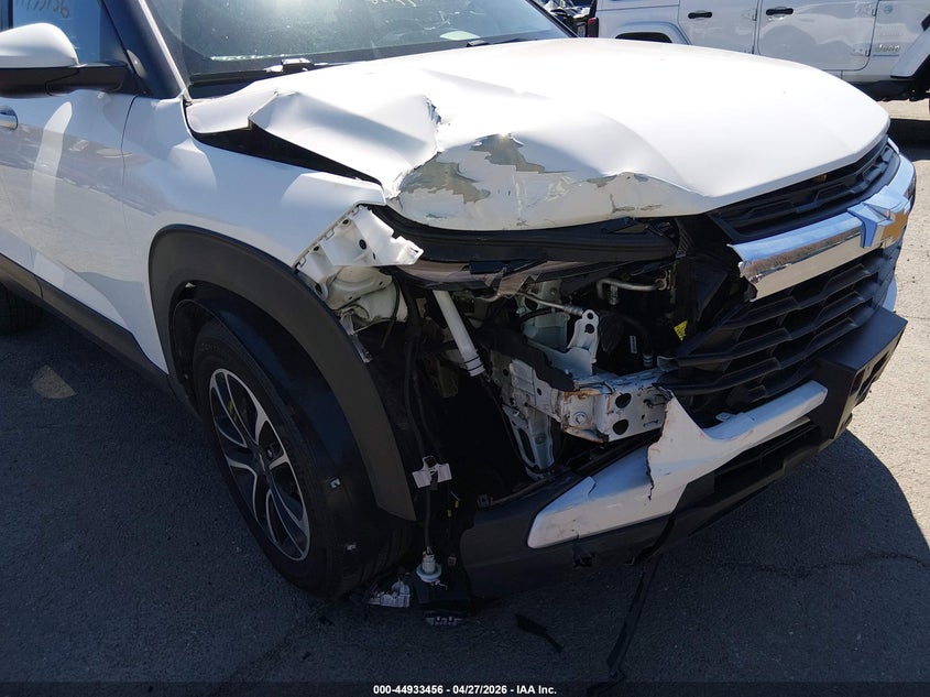 2025 Chevrolet Trailblazer VIN KL79MRSL0SB107691 IAAI salvage auction — UNKNOWN, Salvage Title, sold $5,700 on 2026-07-09 (photo 6)