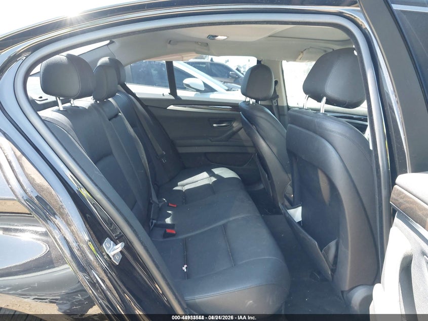 2014 BMW 5er VIN WBA5A5C53ED502411 IAAI salvage auction — LEFT FRONT, Salvage Title, sold $500 on 2026-08-17 (photo 8)