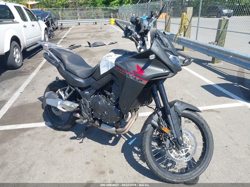 2024 Honda Xl VIN JH2RD1614RK101813 IAAI salvage auction — LEFT & RIGHT, Salvage (North Carolina), sold $2,650 on 2026-07-15 (photo 1)