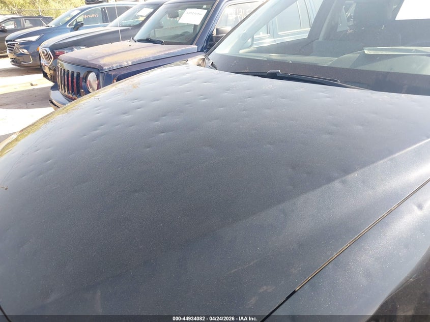 2025 Mazda Cx-5 VIN JM3KFBCM6S0694219 IAAI salvage auction — HAIL, Salvage Title, sold $9,550 on 2026-07-21 (photo 6)